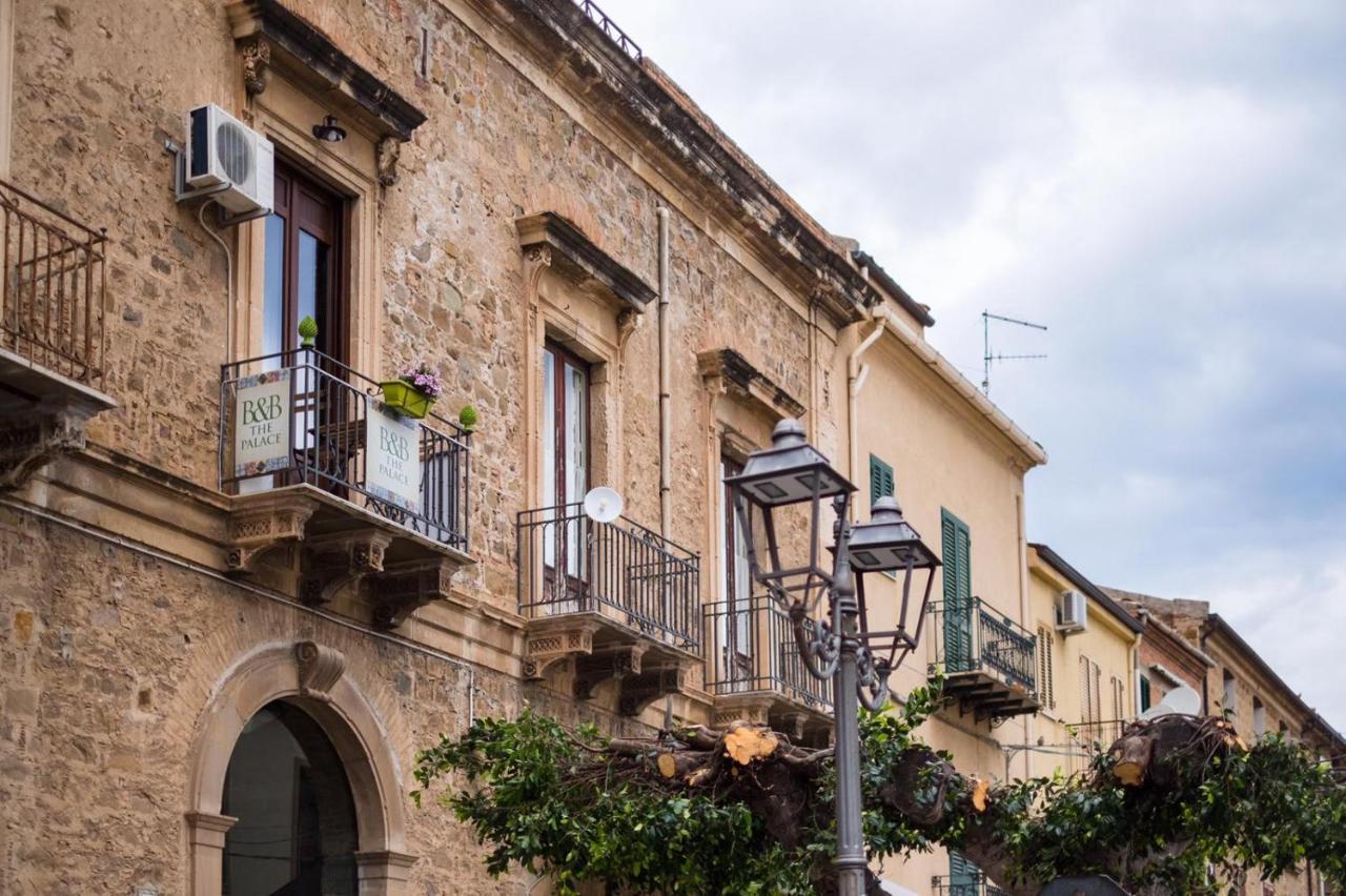 سانتو ستيفانو دي كاماسترا The Palace B&B And Apartments المظهر الخارجي الصورة