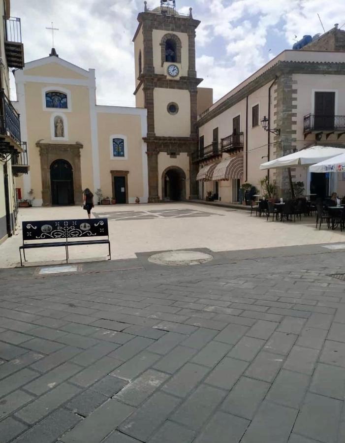 سانتو ستيفانو دي كاماسترا The Palace B&B And Apartments المظهر الخارجي الصورة